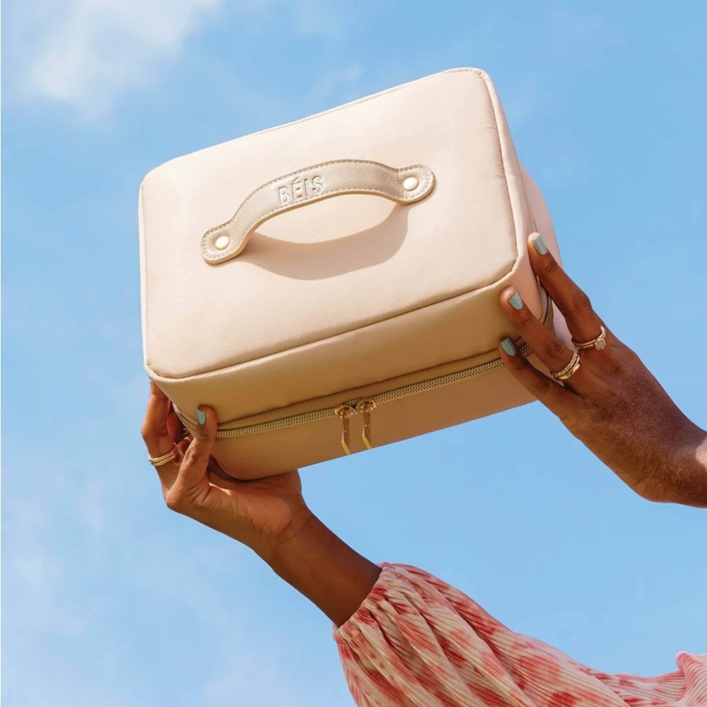 Beis Hanging Cosmetic Case